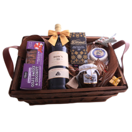 Dows 10 Porto and Sweets Basket