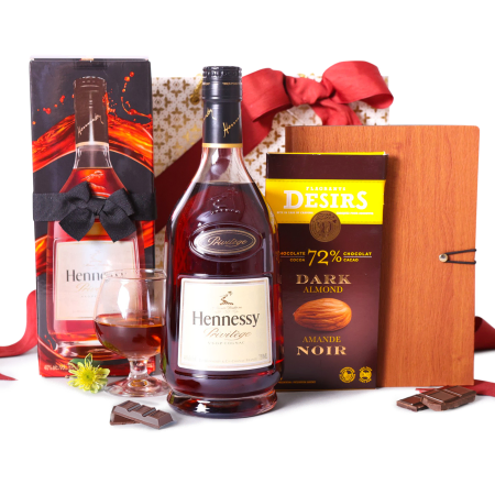 Hennessy Delights With A Notebook